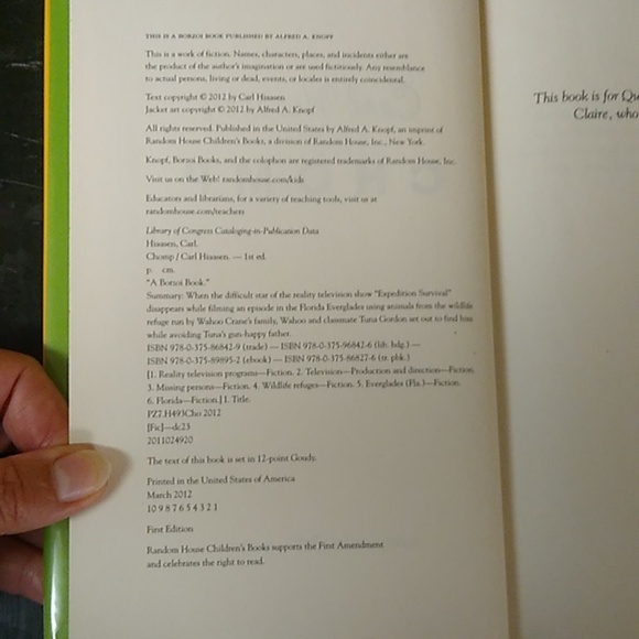 Carl Hiaasen Skink No Surrender Flush Chomp Junior Fiction Young Adult Chapter - Picture 7 of 16